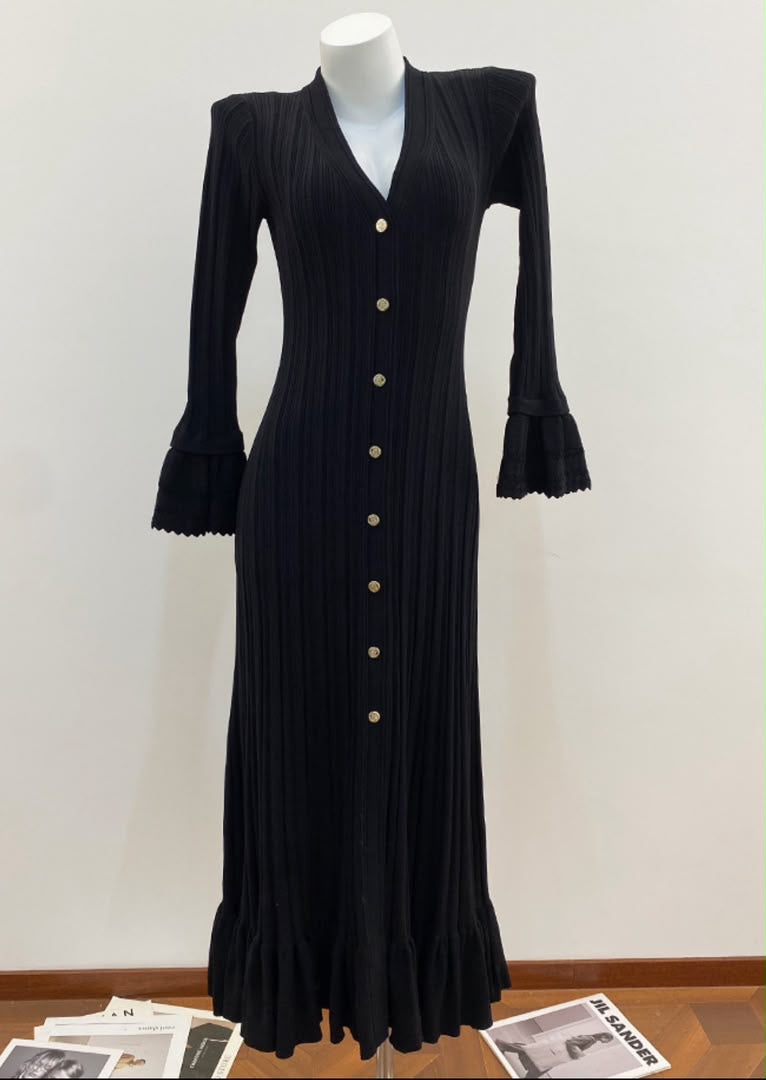Chelsea Knitted Black Long Dress